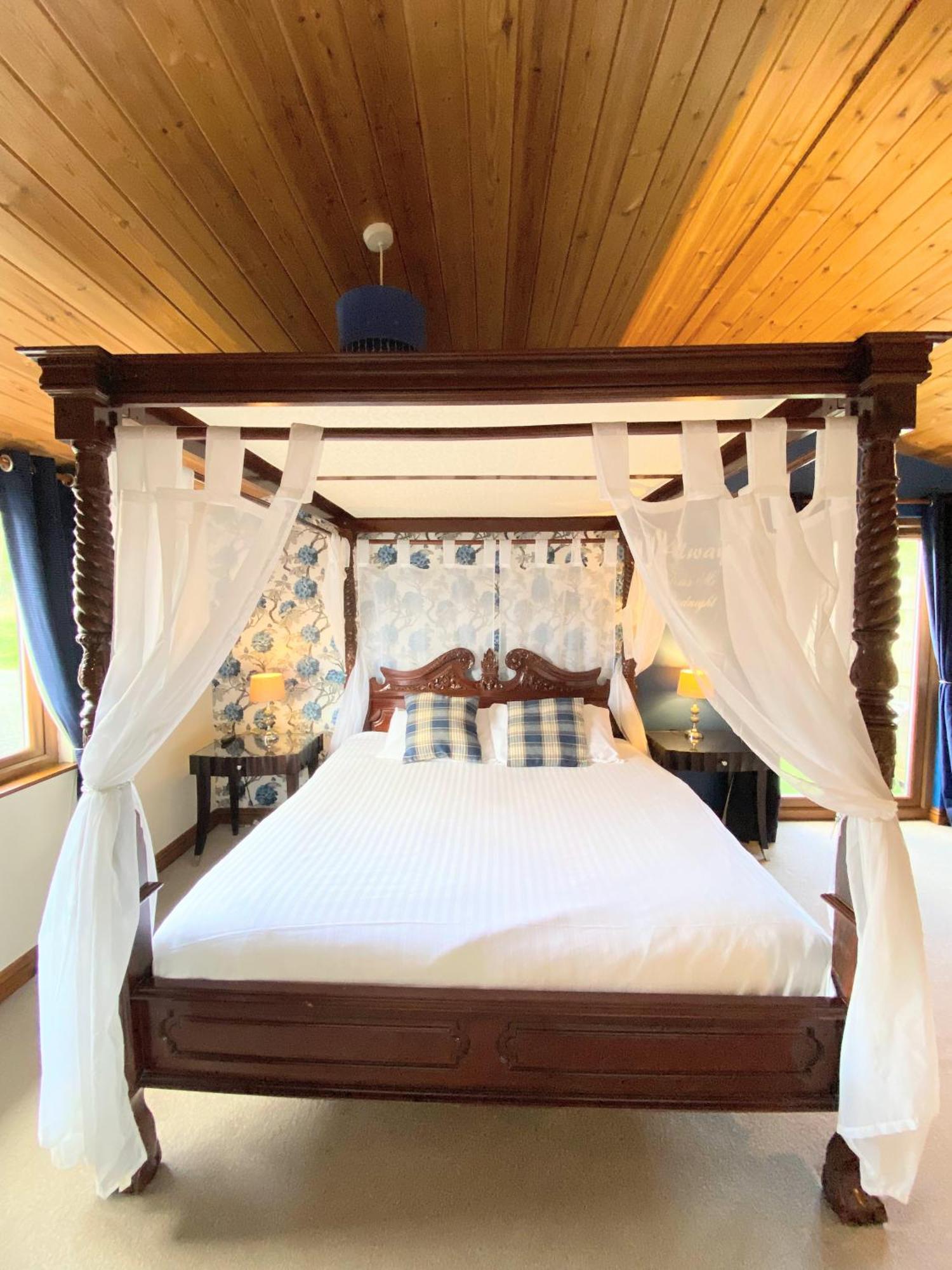 Lomond 5 With Private Hot Tub - Fife - Loch Leven - Lomond Hills - Pet Friendly Villa Kelty Екстериор снимка